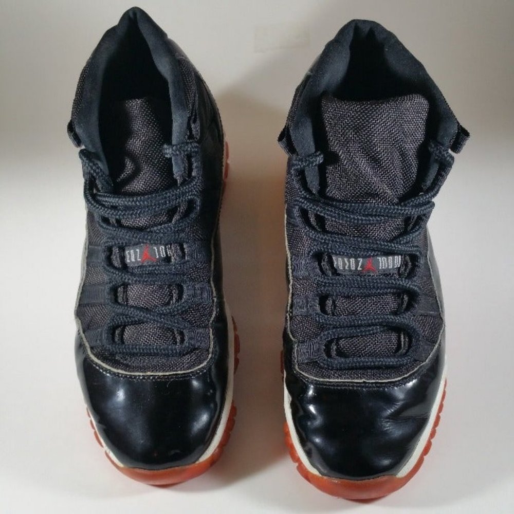 Air Jordan 11 XI Bred 1996 Original Nike Shoes - Picture 2 of 8